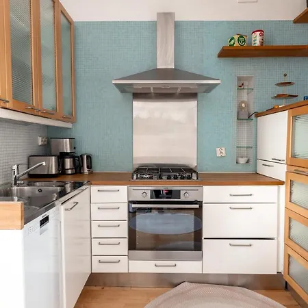 Poista 2ndhomes Cozy And Compact 1br In Kamppi Apartment