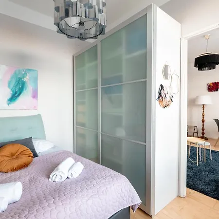 Poista 2ndhomes Cozy And Compact 1br In Kamppi Apartment *