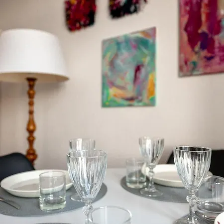Poista 2ndhomes Cozy And Compact 1br In Kamppi Apartment Helsinki